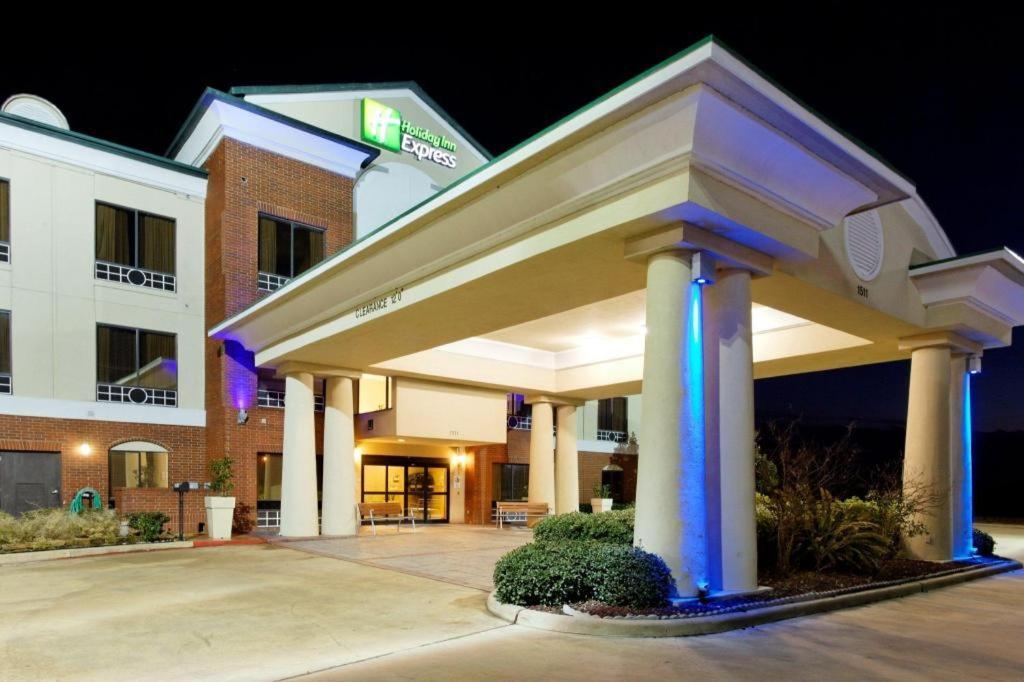 Holiday Inn Express Crockett By Ihg Eksteriør bilde