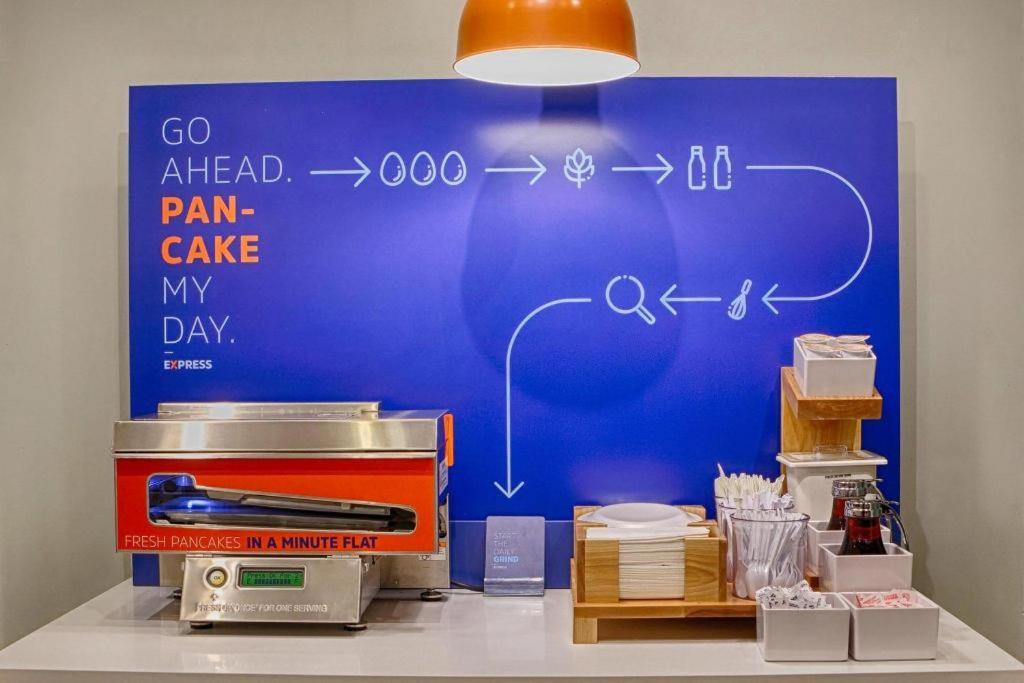 Holiday Inn Express Crockett By Ihg Eksteriør bilde