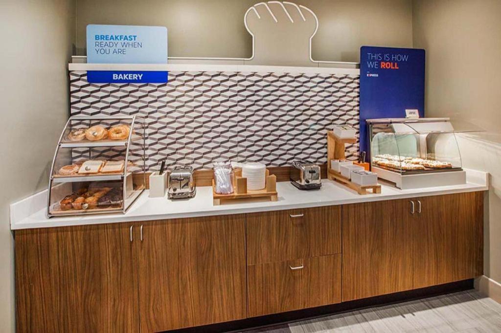 Holiday Inn Express Crockett By Ihg Eksteriør bilde