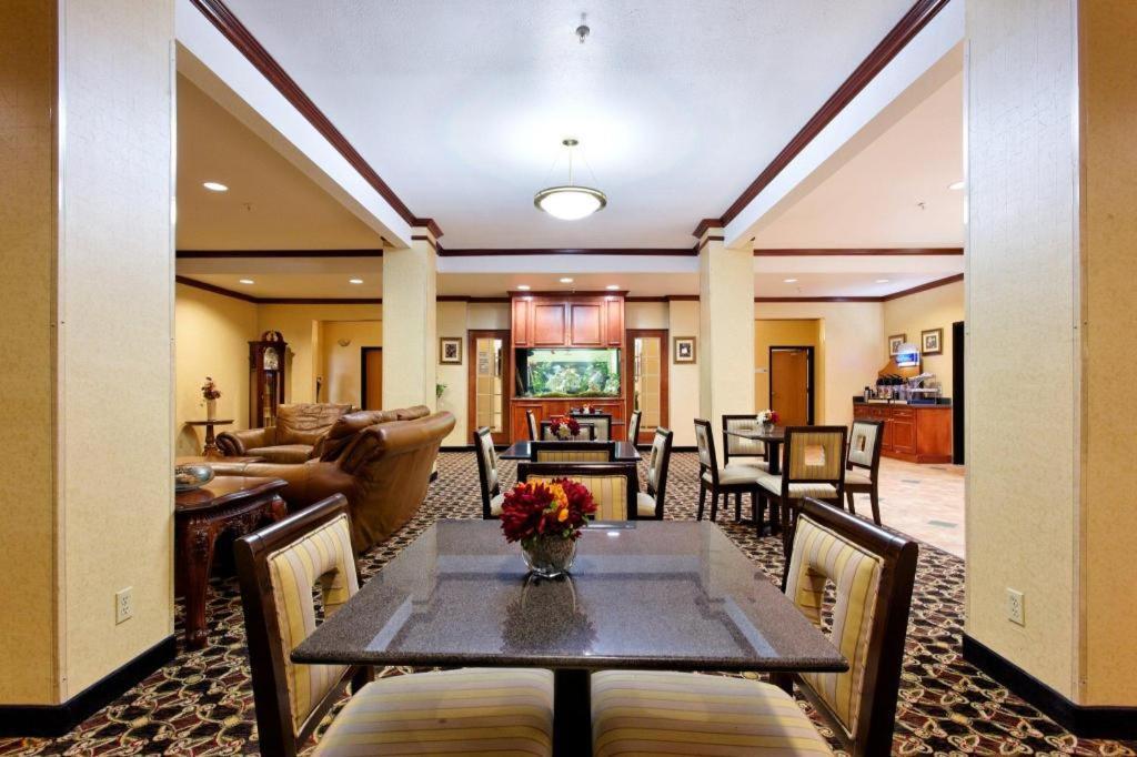 Holiday Inn Express Crockett By Ihg Eksteriør bilde