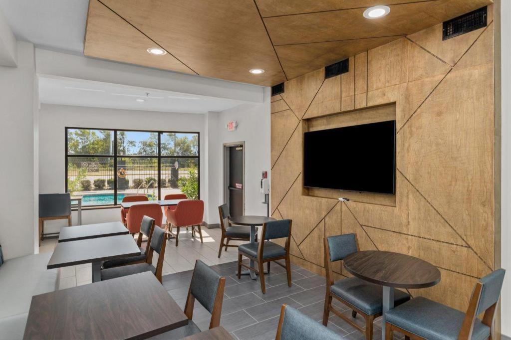 Holiday Inn Express Crockett By Ihg Eksteriør bilde