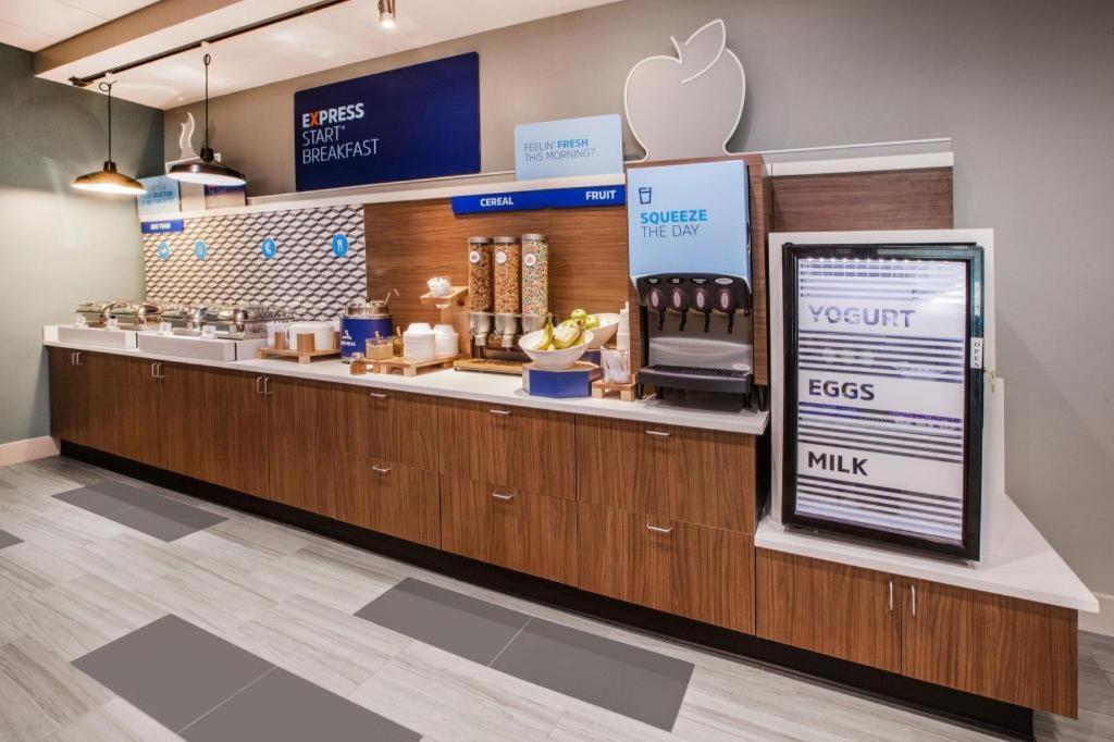 Holiday Inn Express Crockett By Ihg Eksteriør bilde