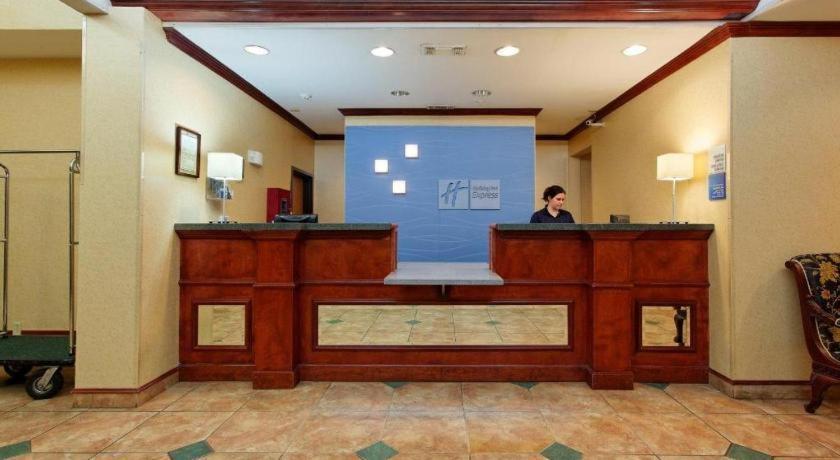 Holiday Inn Express Crockett By Ihg Eksteriør bilde